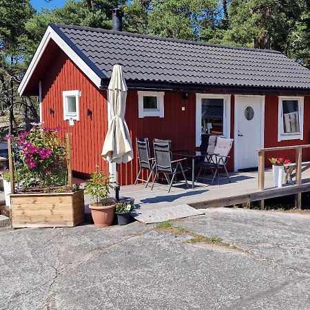 Moeja Stuga I Stockholms Skaergard エクステリア 写真